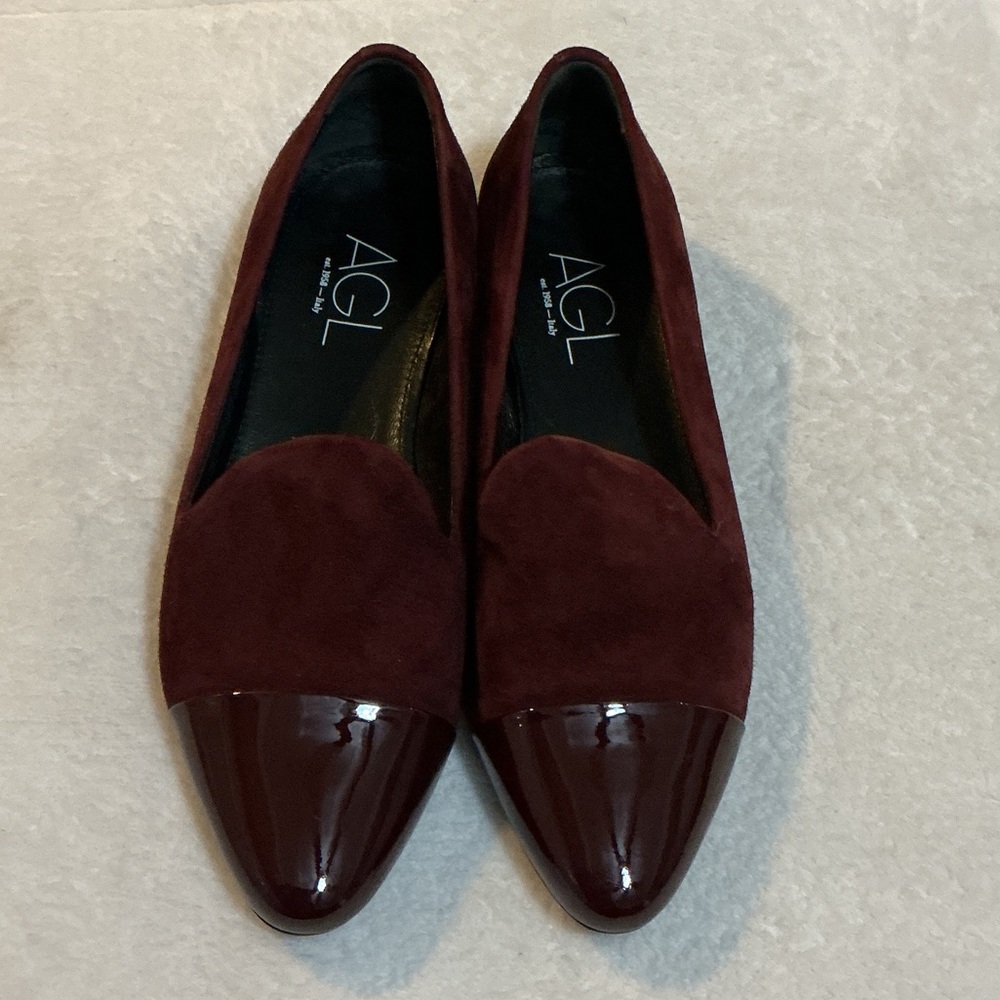 NWOT AGL Women's Bordeaux Suede & Patent Toe Loafers